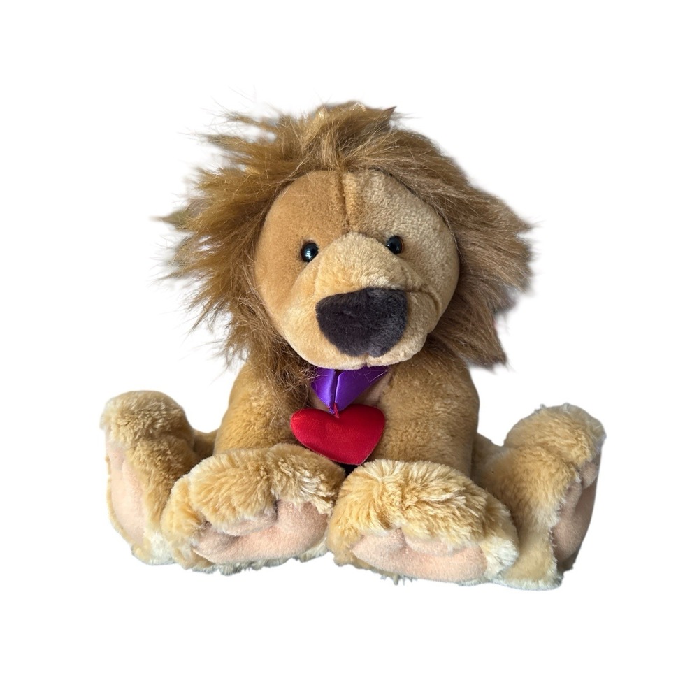 Hallmark Lion Plush "Kitt - The King of Hearts" 11"